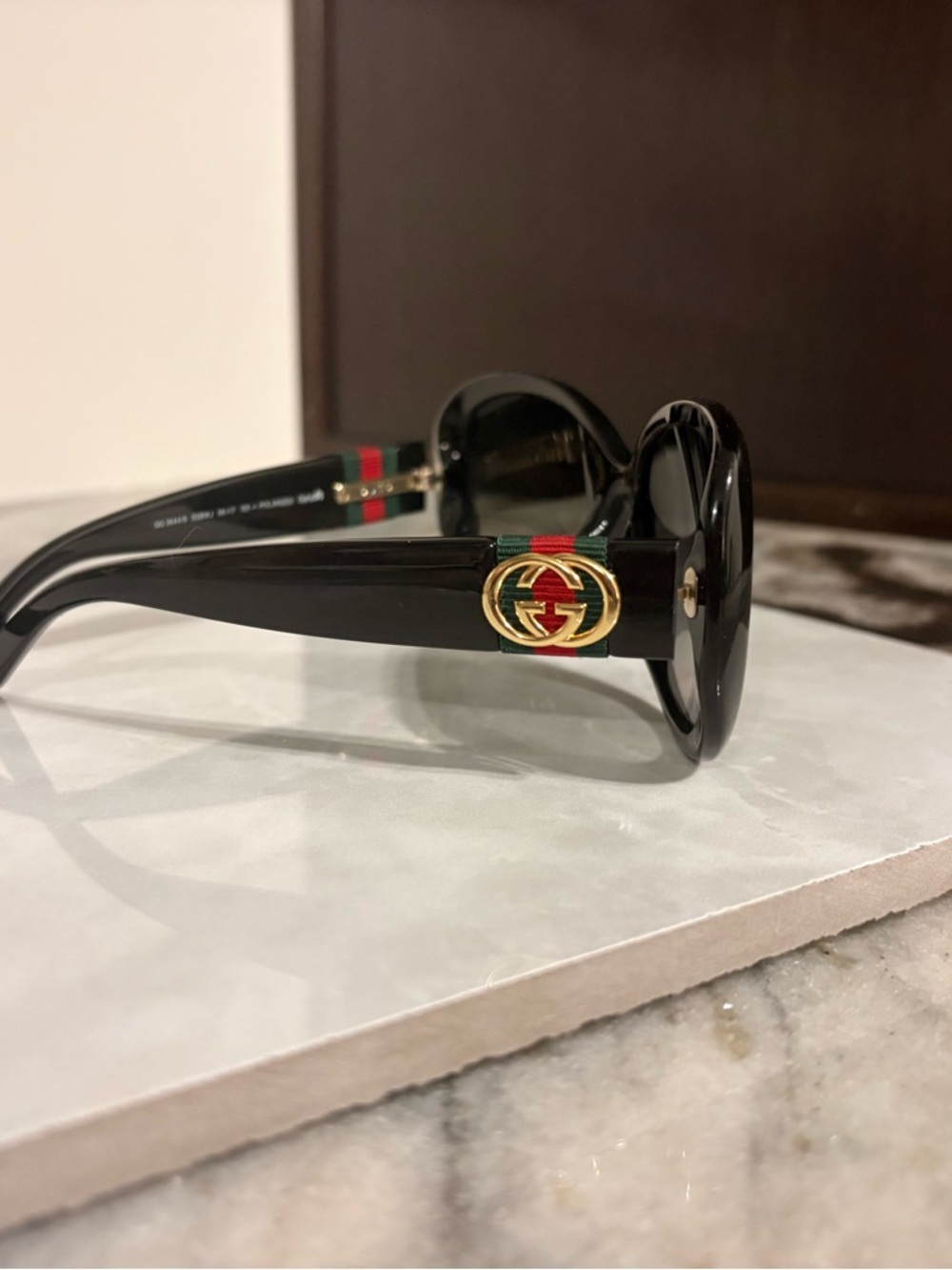 Gucci Black Women's Oversized Sunglasses with Brown Monogram Case - Picture 7 of 10